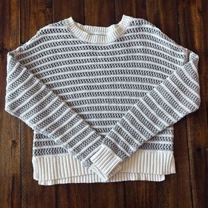 Aeropostale Gray and white Knit Sweater